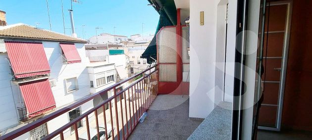 Foto 1 de Pis en venda a Andújar de 3 habitacions amb terrassa i balcó