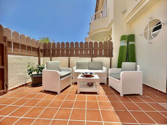 Foto 2 de Casa en venda a Chayofa - Las Camellas de 3 habitacions amb terrassa i piscina