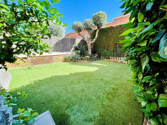 Foto 1 de Casa en venda a Vilassar de Mar de 4 habitacions amb terrassa i jardí