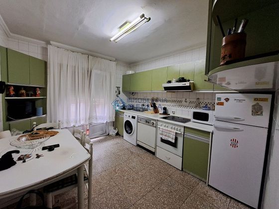 Foto 1 de Piso en venta en Portugalete de 3 habitaciones con balcón