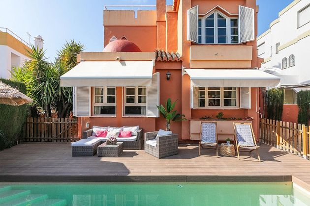 Foto 1 de Chalet en venta en Albolote de 5 habitaciones con terraza y piscina