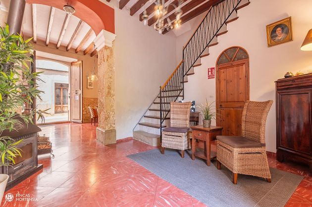 Foto 1 de Venta de casa adosada en Alaró de 8 habitaciones con terraza y piscina