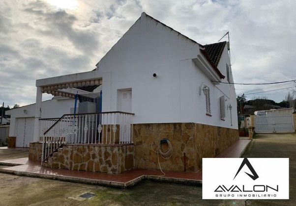 Foto 2 de Pis en venda a Aljaraque de 4 habitacions amb terrassa i garatge
