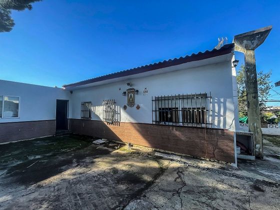 Foto 1 de Casa en venta en Lucena del Puerto de 4 habitaciones con terraza y piscina