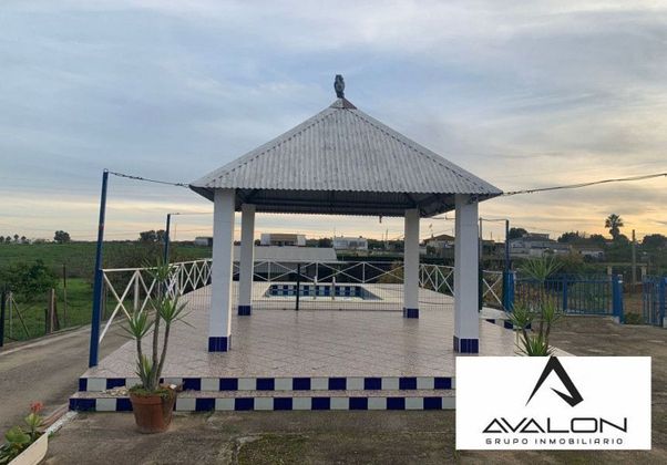 Foto 1 de Casa en venta en Aljaraque de 3 habitaciones con terraza y piscina