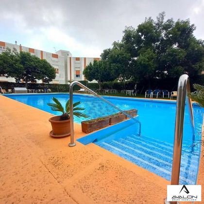 Foto 2 de Pis en venda a Matalascañas de 3 habitacions amb piscina i garatge