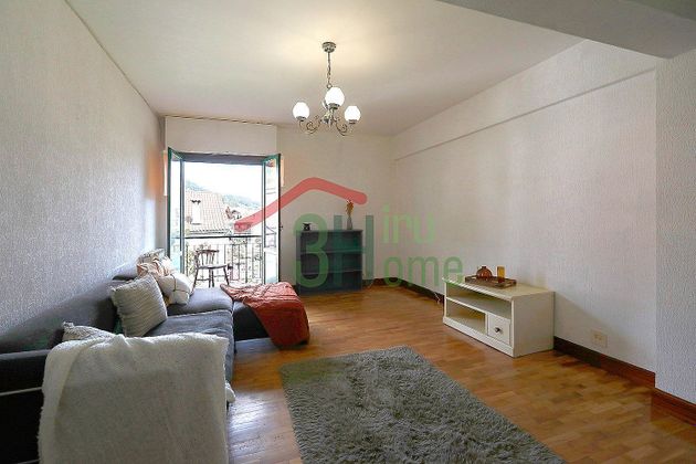 Foto 1 de Venta de piso en Bera/Vera de Bidasoa de 3 habitaciones con terraza y balcón