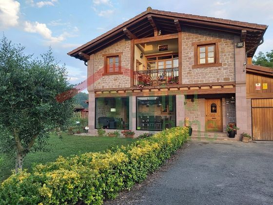 Foto 2 de Casa rural en venta en Baztan de 4 habitaciones con terraza y garaje