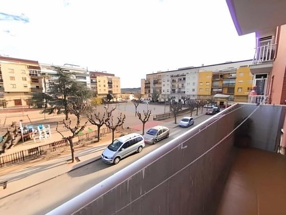 Foto 2 de Piso en venta en Santa Margarida i els Monjos de 4 habitaciones con balcón y ascensor