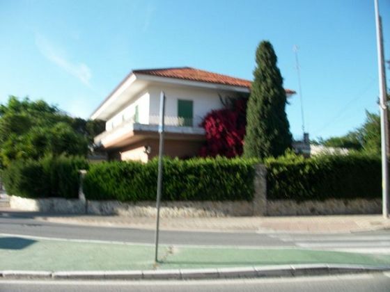 Foto 2 de Venta de chalet en Lebrija de 3 habitaciones con terraza y jardín