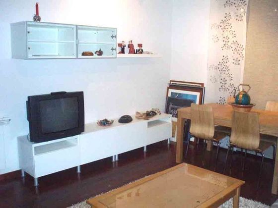 Foto 2 de Venta de piso en Santoña de 3 habitaciones con terraza y calefacción