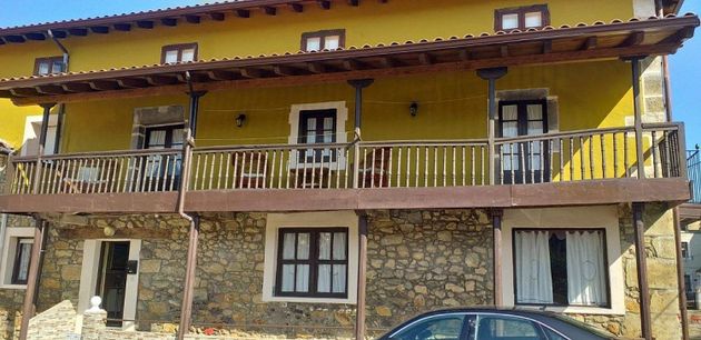 Foto 1 de Venta de chalet en Solórzano de 5 habitaciones con balcón