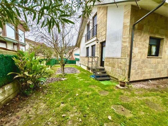 Foto 2 de Xalet en venda a Argoños de 3 habitacions amb garatge i jardí