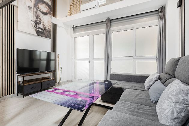 Foto 2 de Alquiler de estudio en calle D'andrade con muebles y aire acondicionado