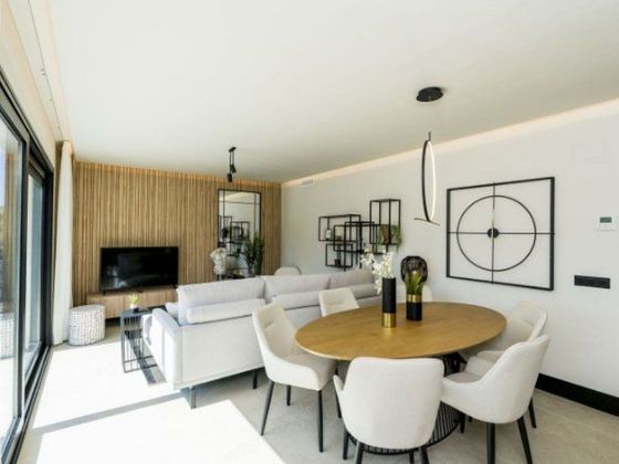 Foto 2 de Àtic en venda a calle Nueva Andalucia de 3 habitacions amb terrassa i piscina