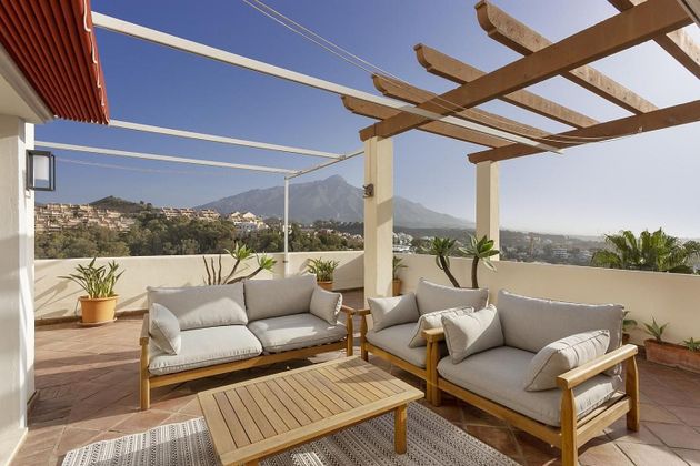 Foto 2 de Venta de piso en calle Aloha Marbella Nueva Andalucia de 3 habitaciones con terraza y piscina