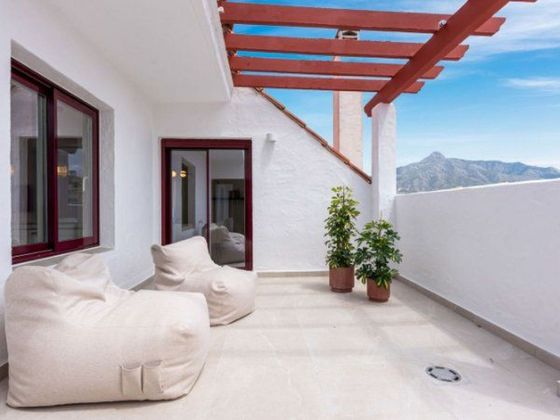 Foto 2 de Ático en venta en calle Nueva Andalucia de 3 habitaciones con terraza y piscina
