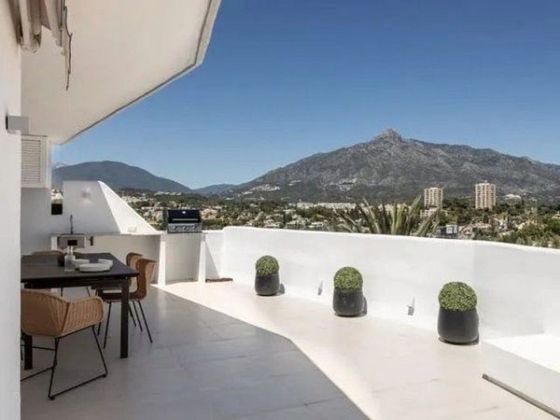 Foto 1 de Pis en venda a calle Real Nueva Andalucia de 3 habitacions amb terrassa i piscina