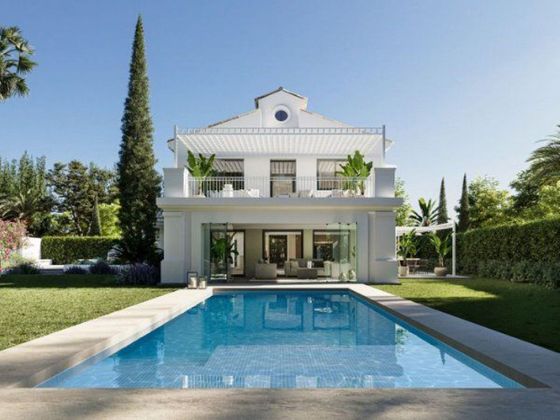 Foto 2 de Xalet en venda a calle Nueva Andalucia de 4 habitacions amb terrassa i piscina