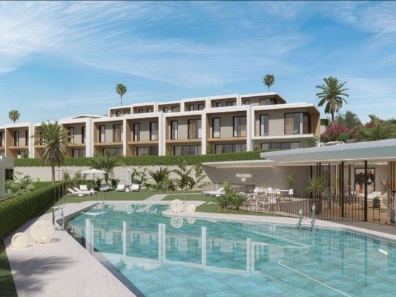 Foto 2 de Casa adossada en venda a calle La Cala de Mijas de 4 habitacions amb terrassa i piscina