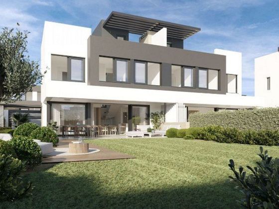 Foto 1 de Casa en venda a calle Amatista de 3 habitacions amb terrassa i piscina