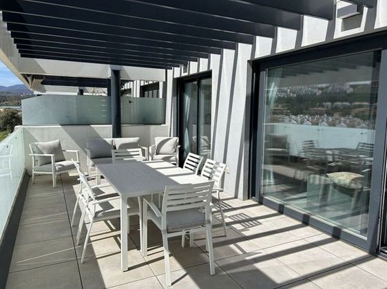 Foto 2 de Pis en venda a avenida Sierra de Las Nieves de 3 habitacions amb terrassa i piscina
