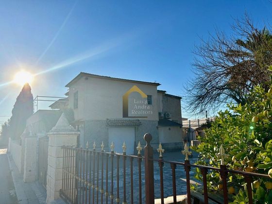 Foto 2 de Casa en venda a Orihuela ciudad de 4 habitacions amb garatge i jardí