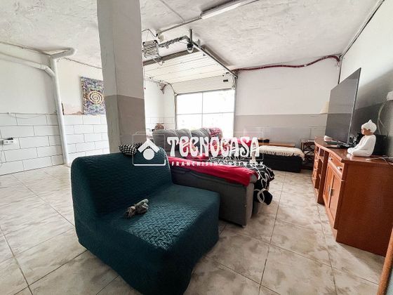Foto 2 de Casa en venda a Ingenio de 6 habitacions amb terrassa i garatge