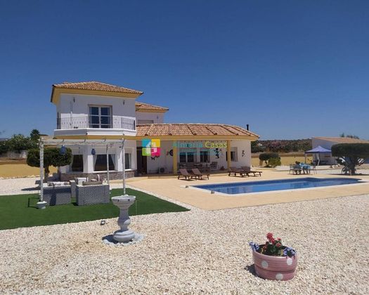 Foto 2 de Chalet en venta en Partaloa de 5 habitaciones con terraza y piscina