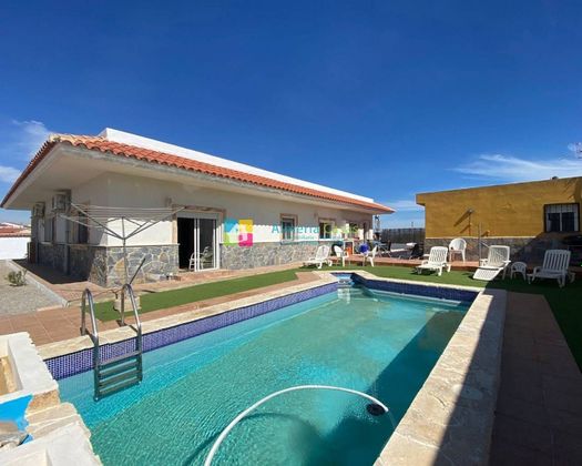 Foto 1 de Xalet en venda a Zurgena de 5 habitacions amb terrassa i piscina