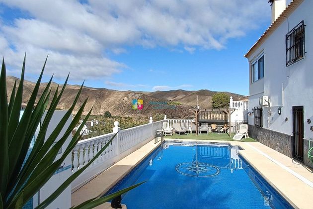 Foto 2 de Xalet en venda a Arboleas de 4 habitacions amb terrassa i piscina