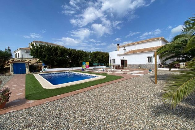 Foto 2 de Casa en venta en Albánchez de 3 habitaciones con terraza y piscina
