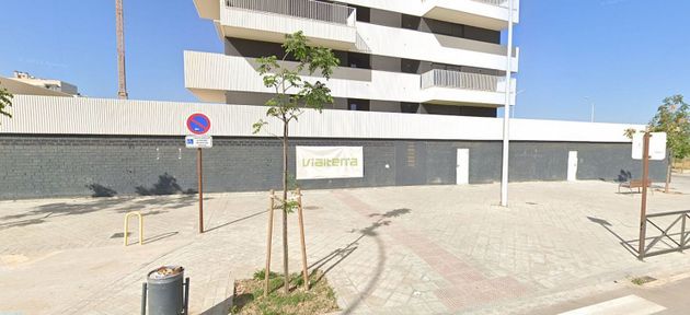 Foto 1 de Local en venda a avenida Federico García Lorca de 416 m²