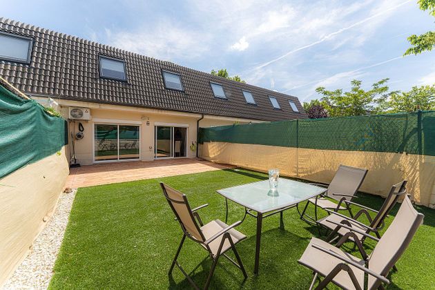 Foto 1 de Casa adossada en venda a Illescas de 3 habitacions amb terrassa i aire acondicionat