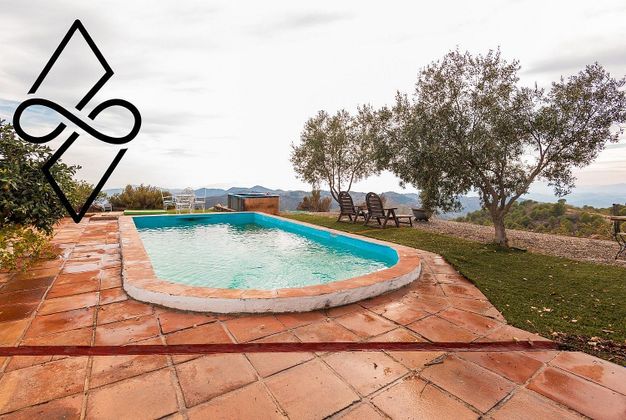 Foto 2 de Xalet en venda a Casabermeja de 2 habitacions amb terrassa i piscina