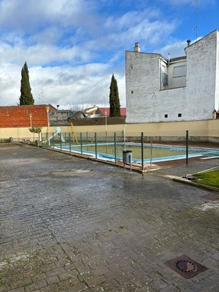 Foto 1 de Pis en venda a calle Horno de 2 habitacions amb terrassa i piscina