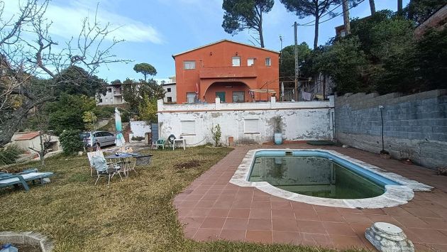 Foto 2 de Xalet en venda a Riudarenes de 4 habitacions amb terrassa i piscina