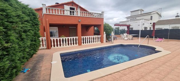 Foto 1 de Casa en venda a Riudarenes de 6 habitacions amb terrassa i piscina