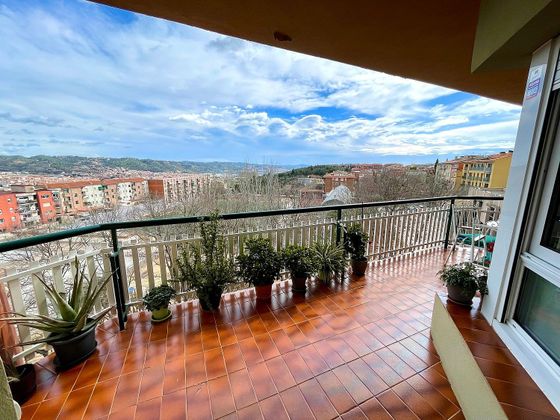 Foto 2 de Pis en venda a Esparreguera de 4 habitacions amb terrassa i balcó