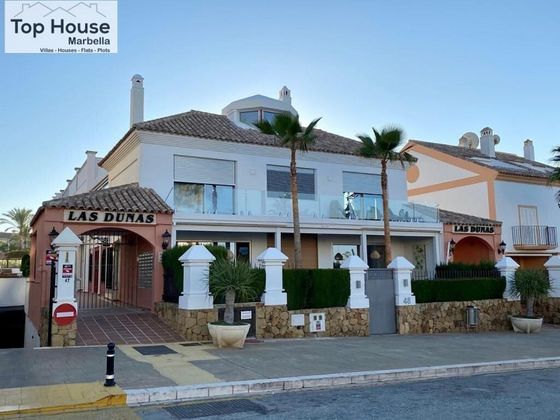 Foto 1 de Chalet en alquiler en Los Monteros - Bahía de Marbella de 6 habitaciones con terraza y piscina