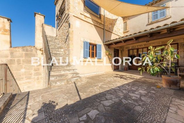Foto 1 de Casa adossada en venda a Petra de 4 habitacions amb terrassa