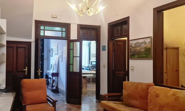 Foto 1 de Casa en venda a calle Castelar de 2 habitacions amb terrassa