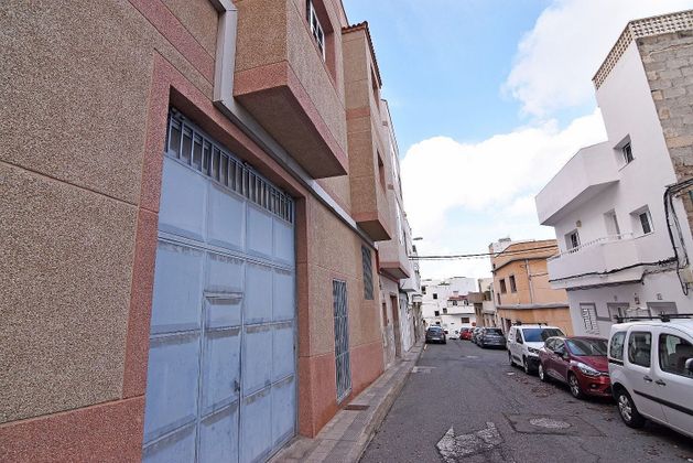 Foto 2 de Piso en venta en calle Enmaus de 3 habitaciones con terraza