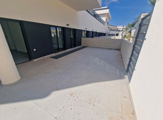 Foto 1 de Pis en venda a avenida De Las Naciones de 3 habitacions amb terrassa i piscina
