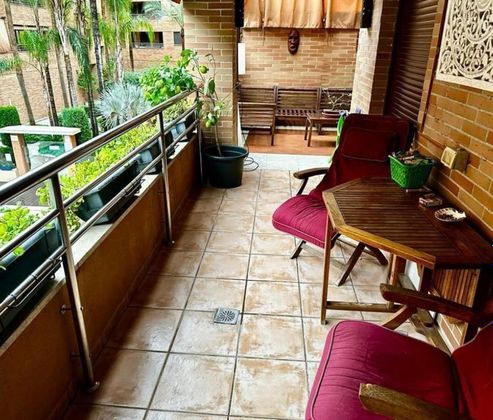 Foto 2 de Venta de piso en calle Dolores Ibárruri de 3 habitaciones con terraza y piscina