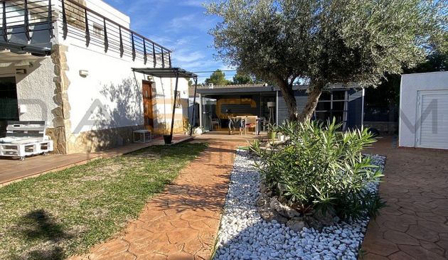 Foto 2 de Xalet en venda a Calafat de 3 habitacions amb terrassa i piscina