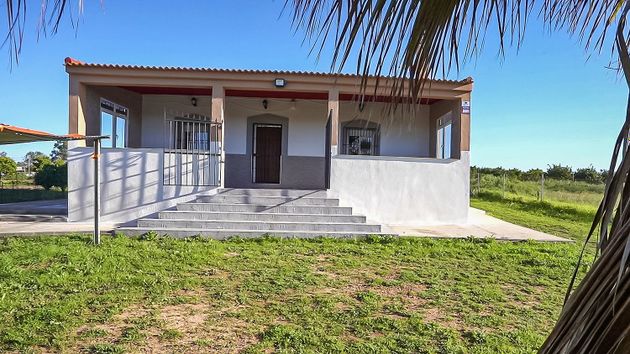 Foto 1 de Casa rural en venda a Rociana del Condado de 4 habitacions amb terrassa i jardí
