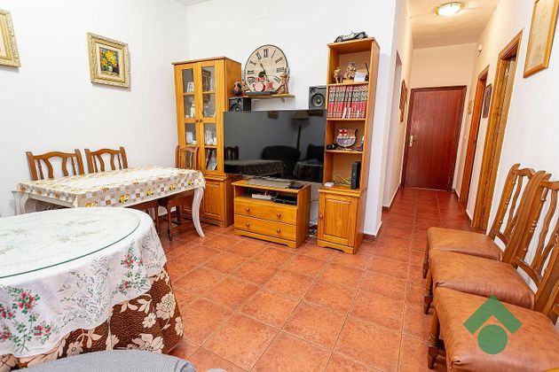 Foto 2 de Casa en venta en Reconquista-San José Artesano-El Rosario de 3 habitaciones con terraza y garaje