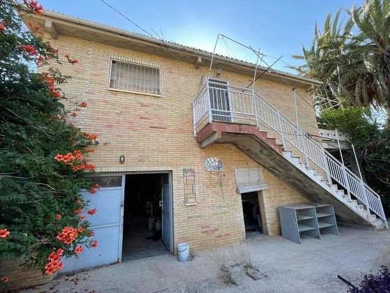Foto 1 de Xalet en venda a Pueblo Levante de 5 habitacions amb terrassa i garatge