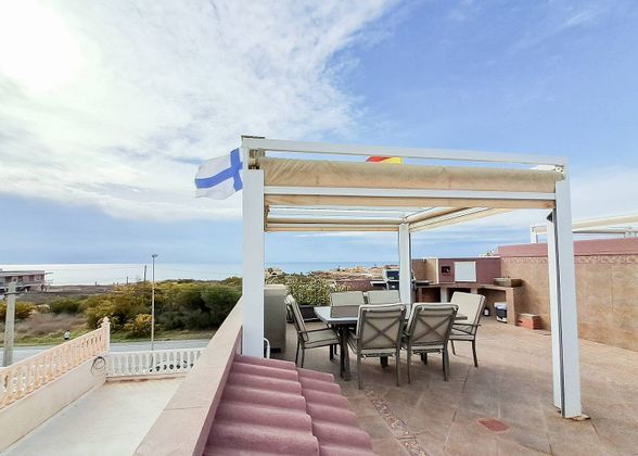 Foto 2 de Àtic en venda a Playa de los Locos de 1 habitació amb terrassa i jardí